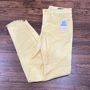 Brand new yellow stretch jeans